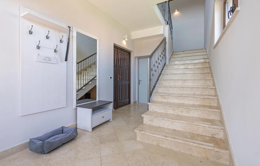 Pet Friendly Home In Bale