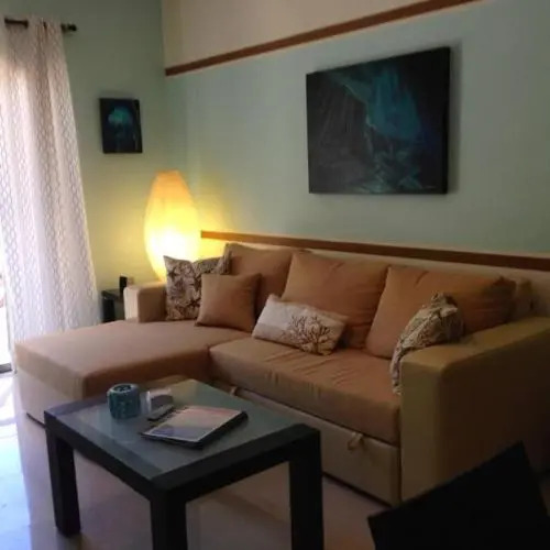 Great Location 1 Block To the Beach & 2 To Famous 5th Av.