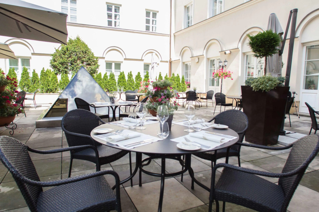 Mamaison Le Regina Boutique Hotel
