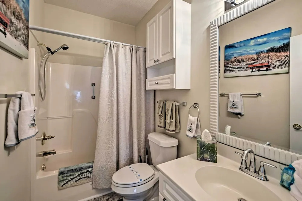 Lovely Myrtle Beach Retreat - Near Golf Course!