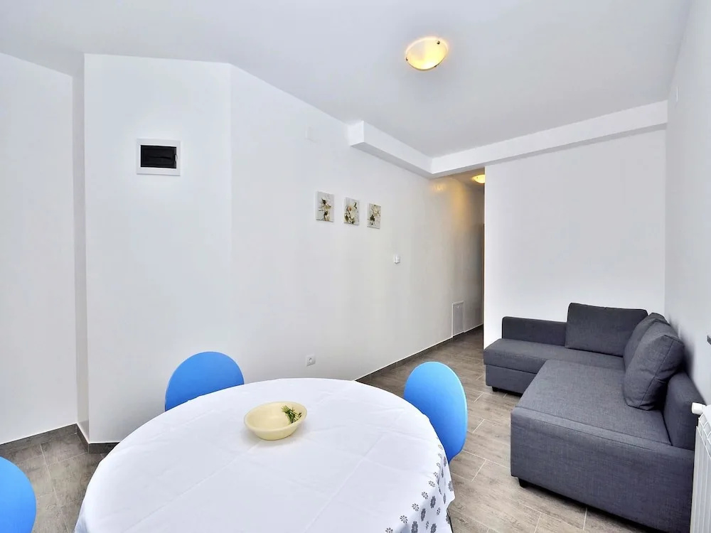 Apartments Daniel