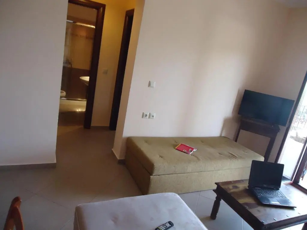 Almini Apartments