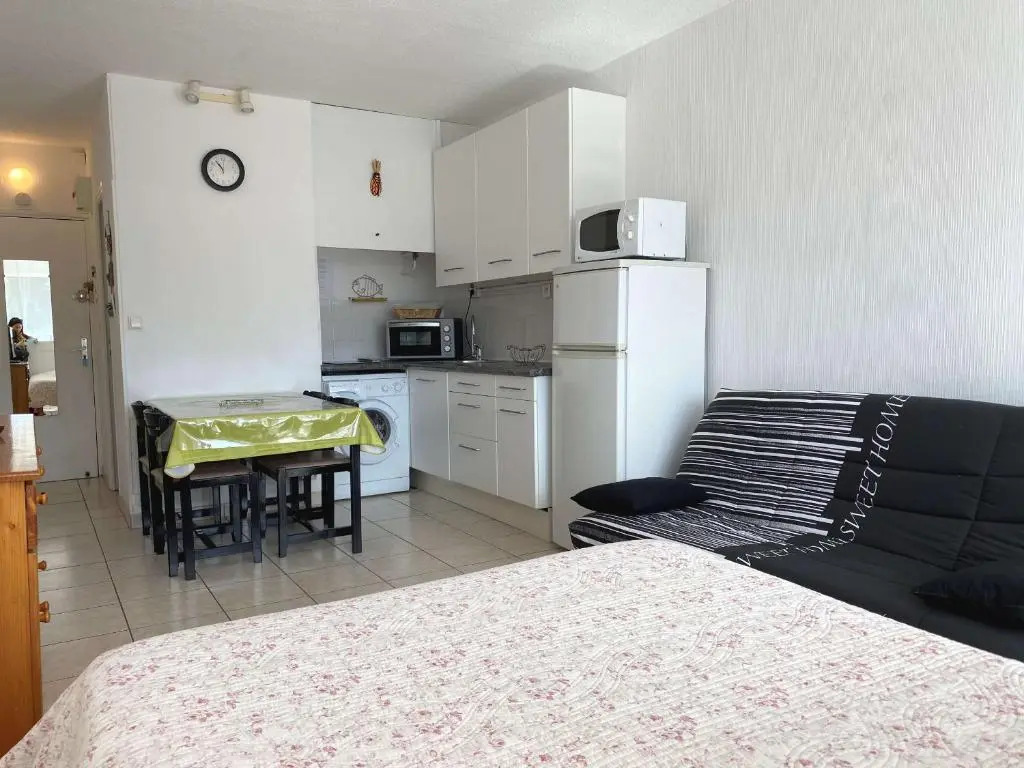 Appartement Balaruc-les-Bains, 1 pièce, 2 personnes - FR-1-553-24