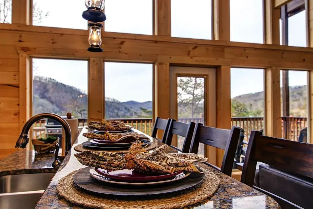 A River Runs Through It 3 Bedrooms 3 Bathrooms Cabin