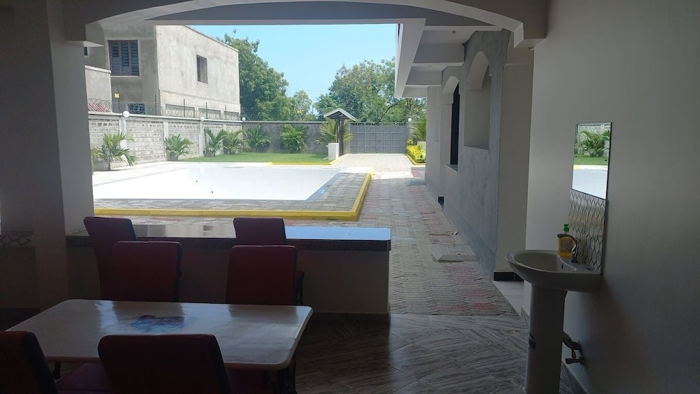 The Treat Hotel Mtwapa