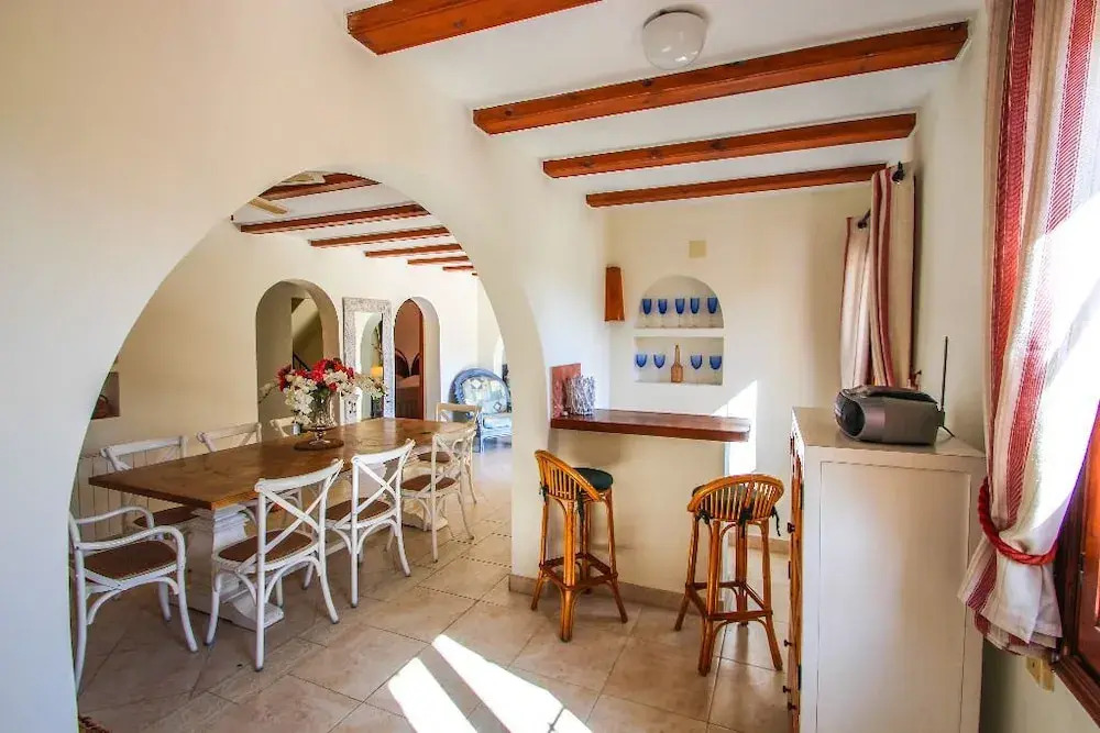 Simon - pretty holiday property with private pool in Benissa