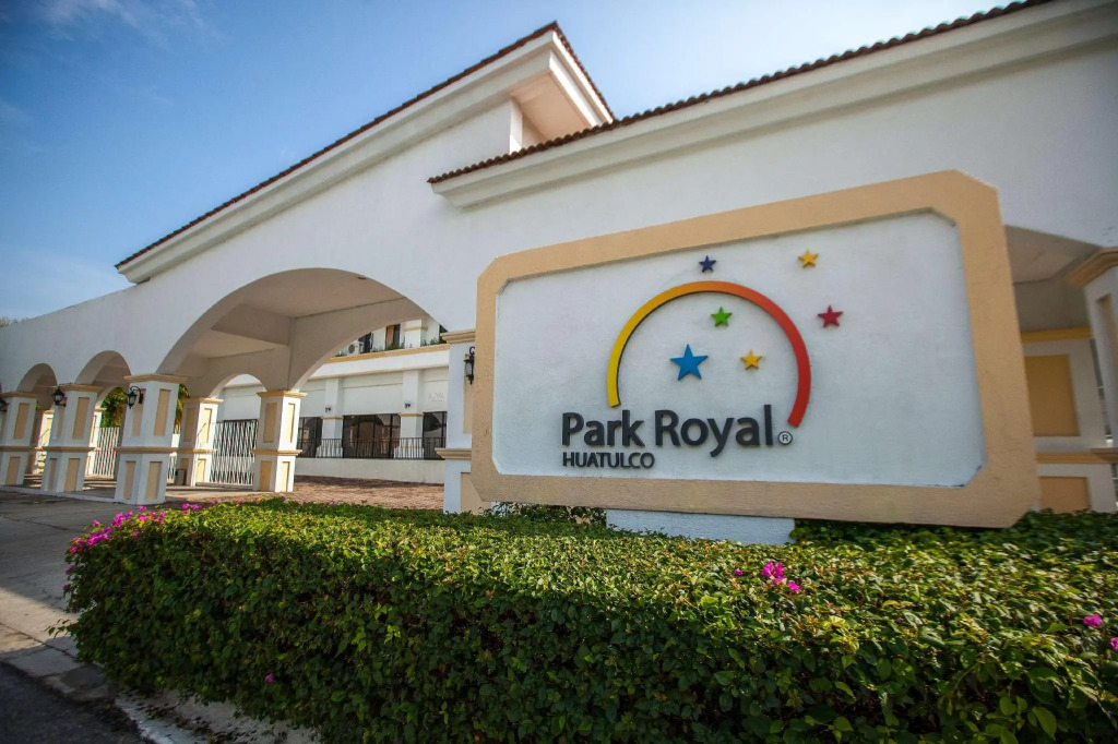 Park Royal Beach Huatulco