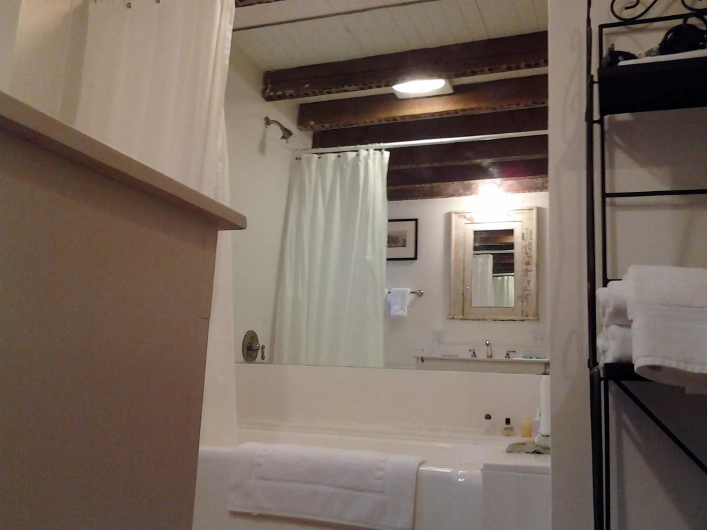 21 East Battery Bed & Breakfast