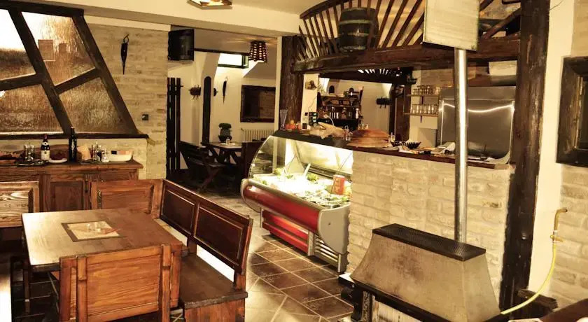 Hostel S