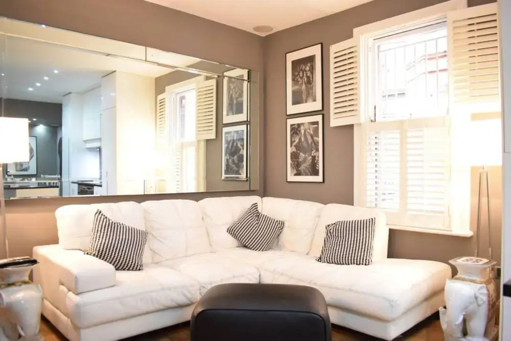 Premium Kensington Retreat 2BR En-Suite AC