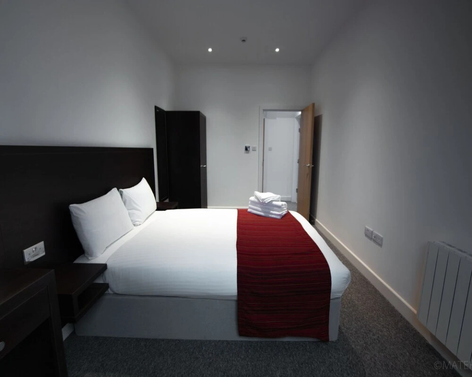 Somerville Apartments  London Heathrow