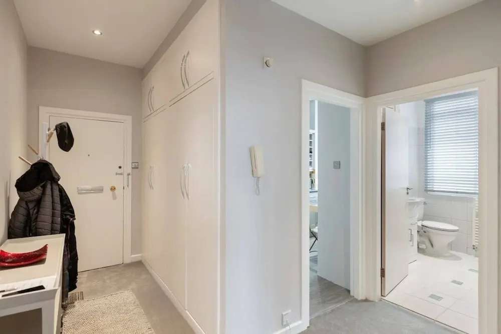 Fully Redecorated Lovely 1 Bed Home in Westminster