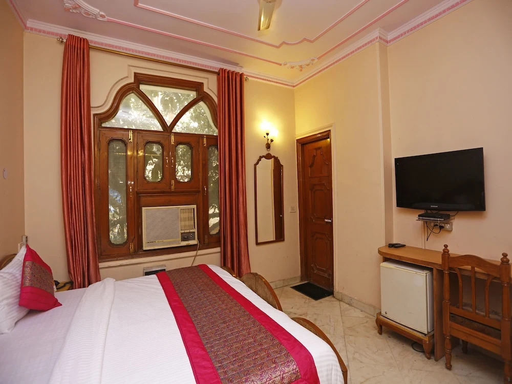 OYO 7135 Hotel Blue Sapphire