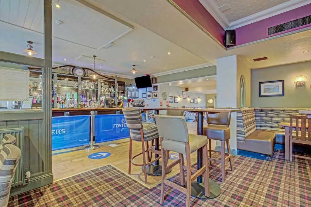 The Kinloch Arms Hotel