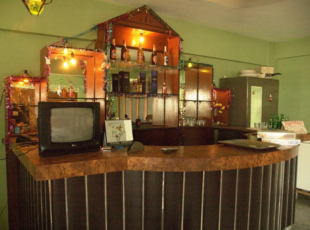 Hotel Deepak