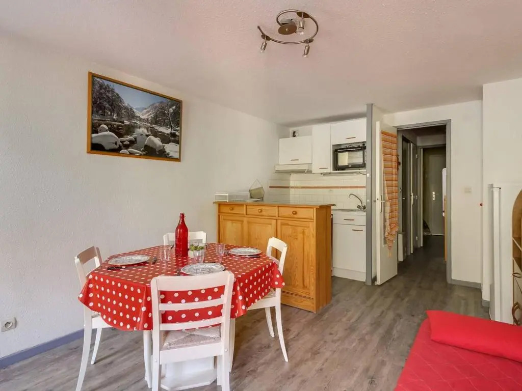 Appartement Barèges, 1 pièce, 6 personnes - FR-1-403-12