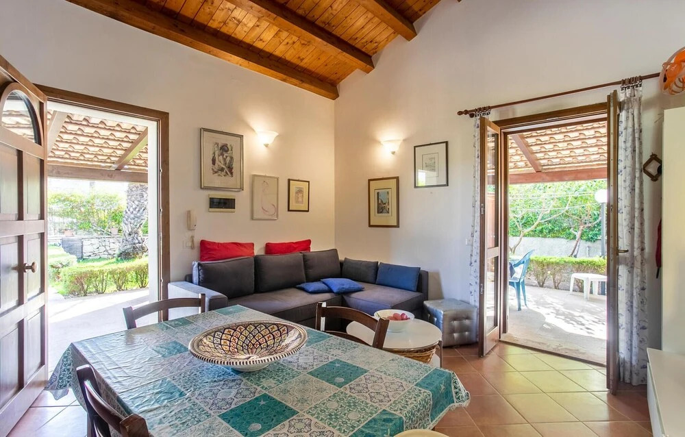 Amazing Home in Marina di Modica With Wifi and 2 Bedrooms