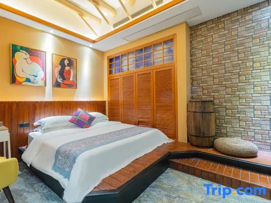 Yueyanglou • Huaman Hotel (Food Street Nanhu Peninsula Branch)