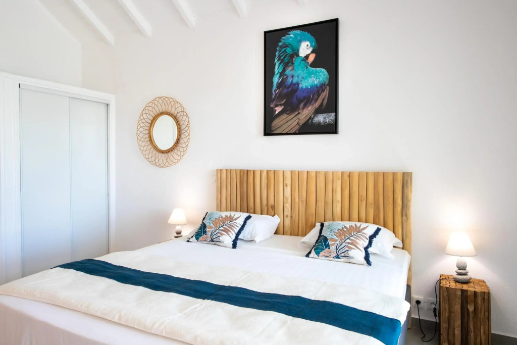 Beautiful suite S12 with pool and sea view