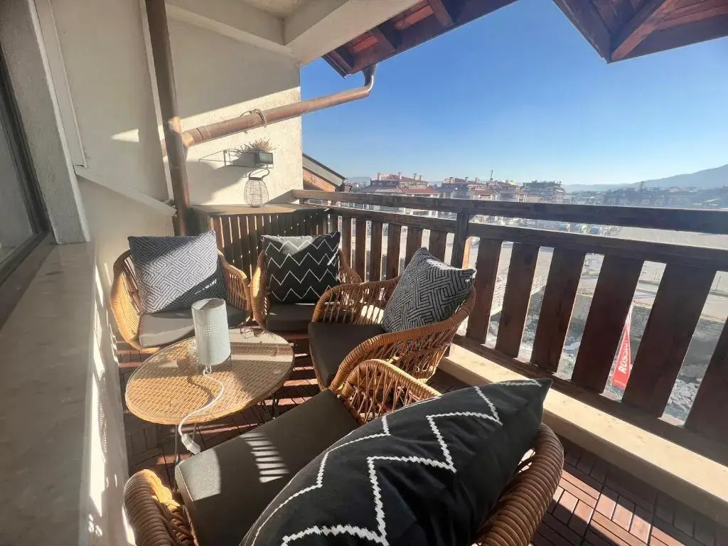 5* Brand New Top Floor Luxury Flat Next to Ski Lift