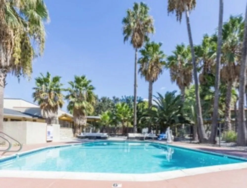 Days Inn Davis