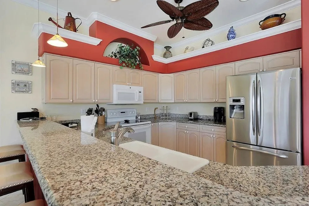 Ivory Ct Home 941