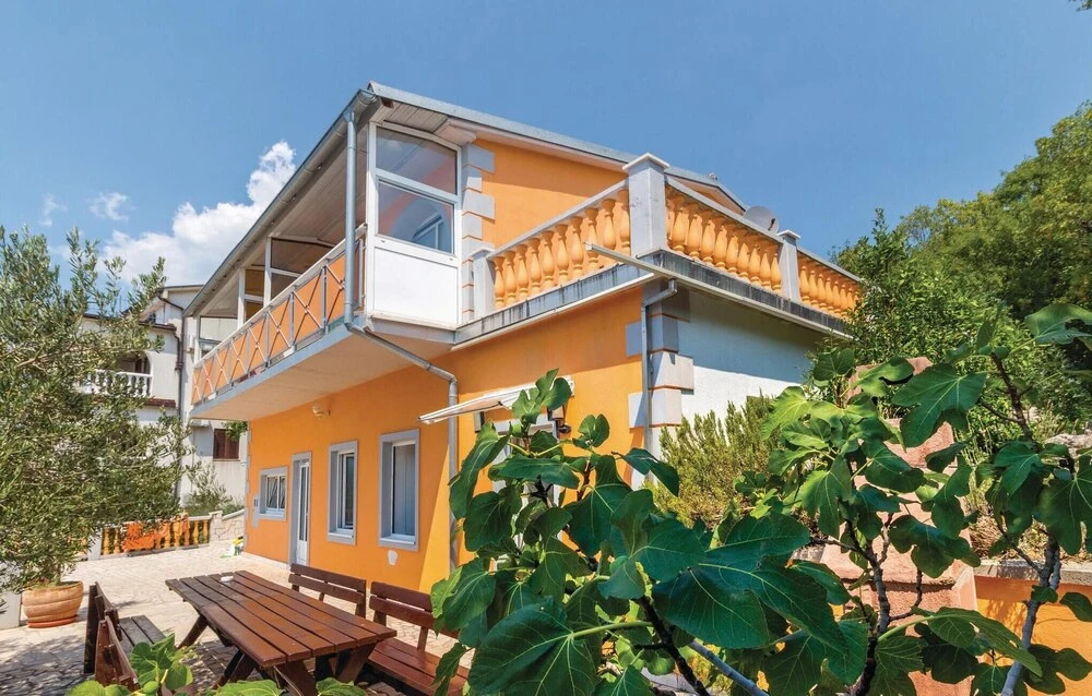 Beautiful Home in Klenovica With 7 Bedrooms and Wifi