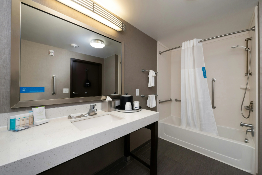 Hampton Inn & Suites Greensboro/Coliseum Area