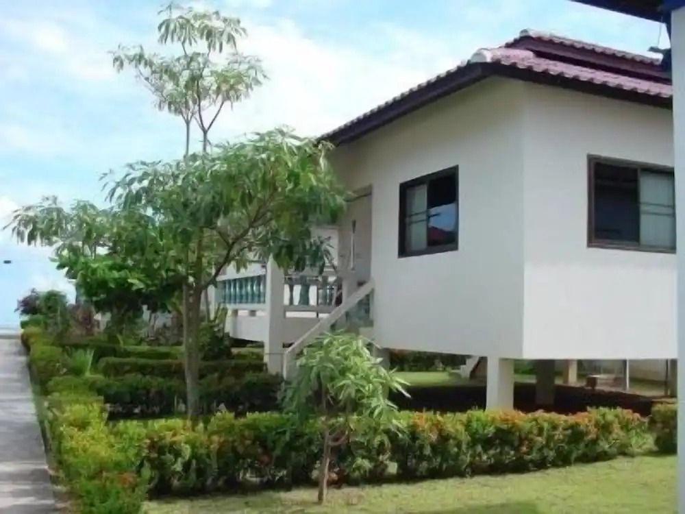 Sunrise Beach Villa