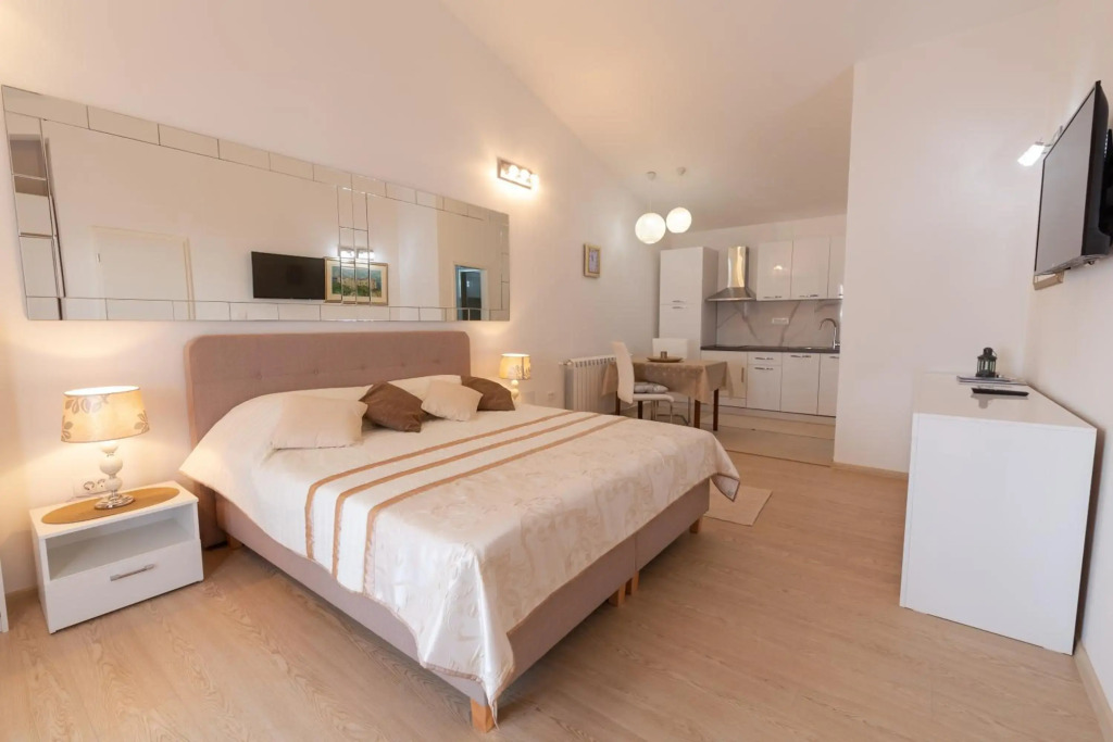 Beautiful sea view 6 luxury studio Danijela