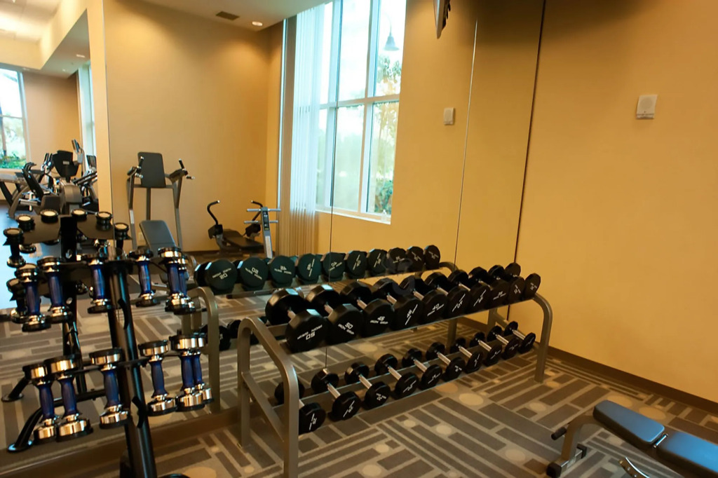 888 Two Bedroom Three Bath Suite at Signature Condo Hotel
