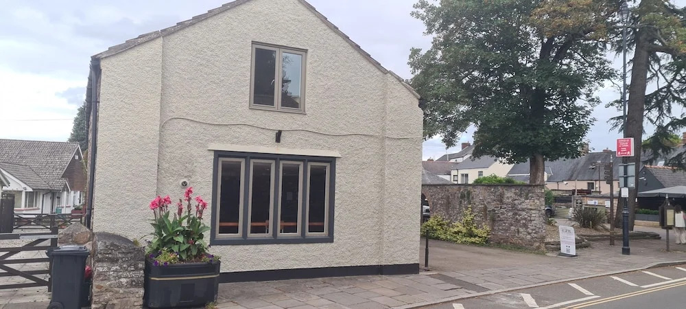 Lovely 1-bed Loft in Newport