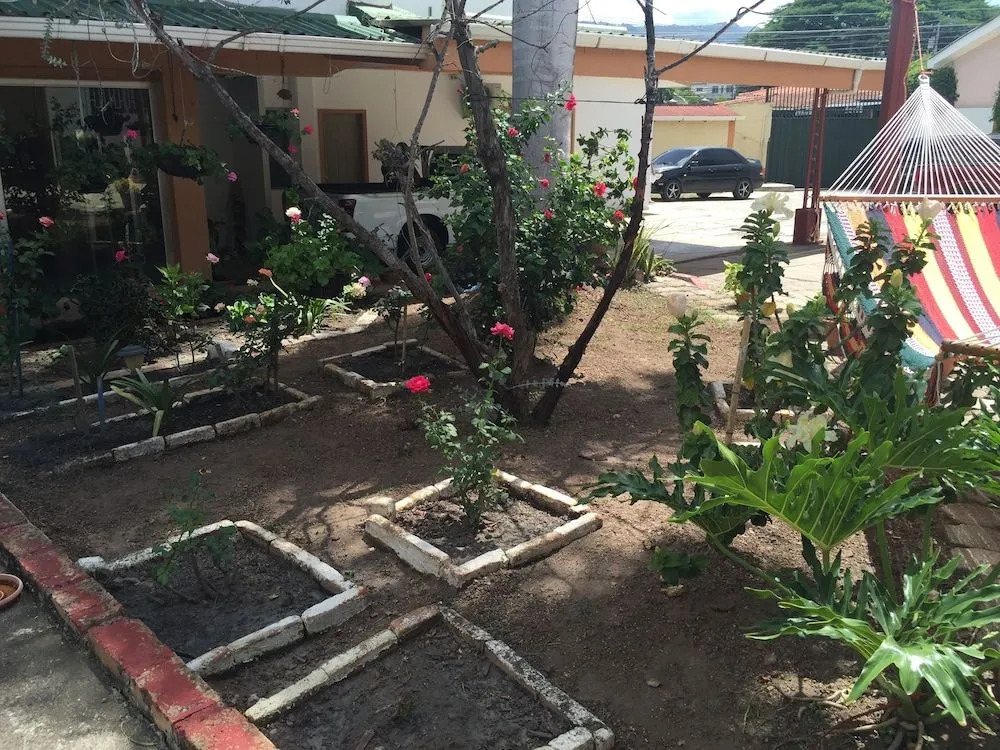 Econo Guest House