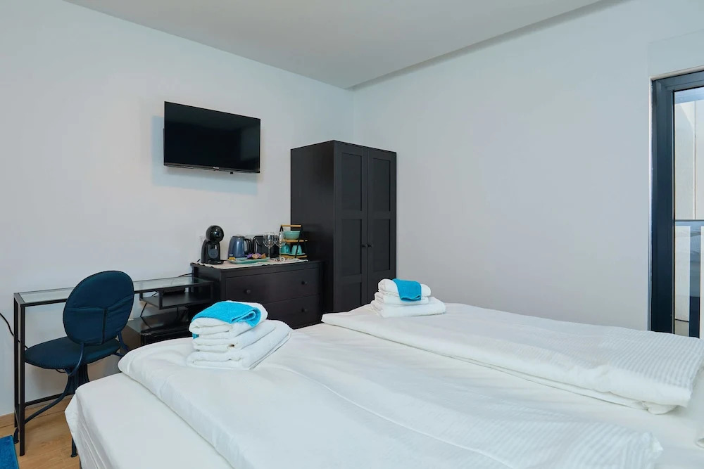 DOMINIUM CITY SUITES