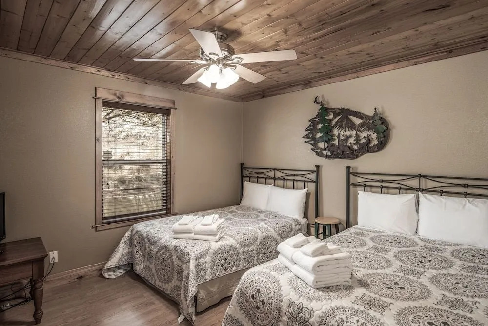 Double Elk Lodge by Ruidoso Vacation Rentals