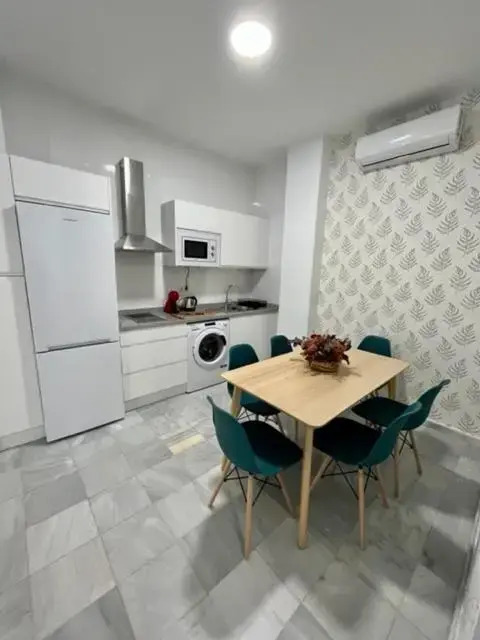 Arenal 3br apartment, 300 mtrs from Cathedral