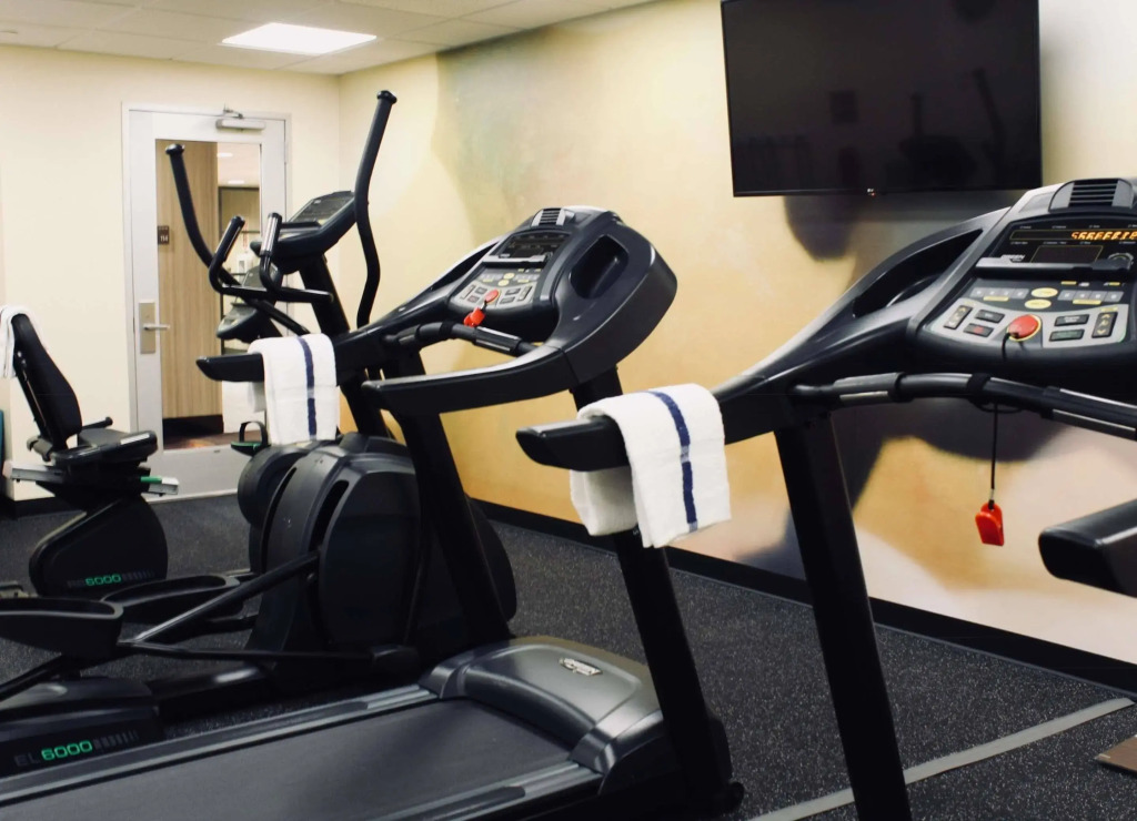 Best Western Plus Arrowhead Hotel