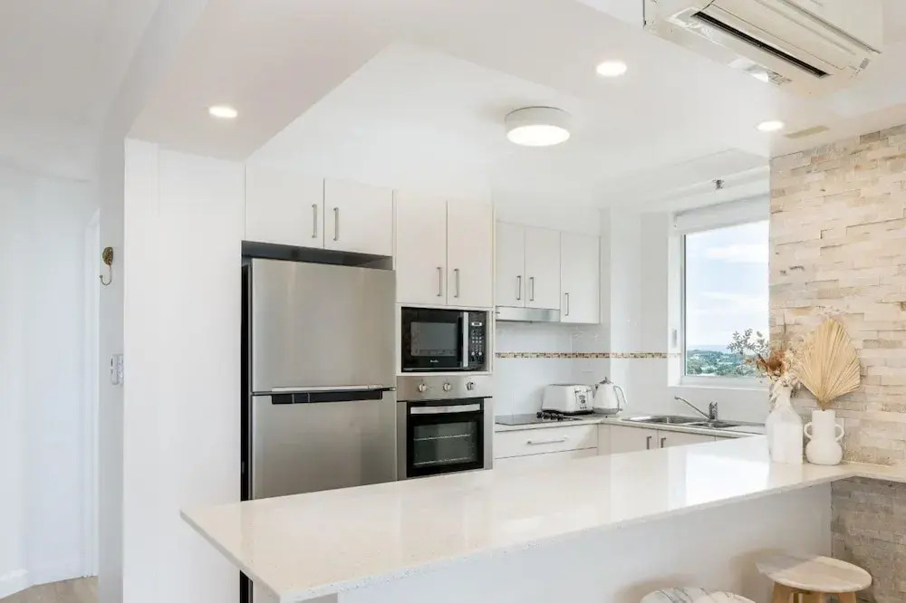 Ocean View Coastal Haven in Burleigh
