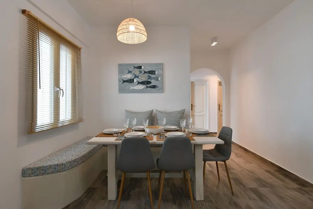 Ammos Luxury Rooms & Home