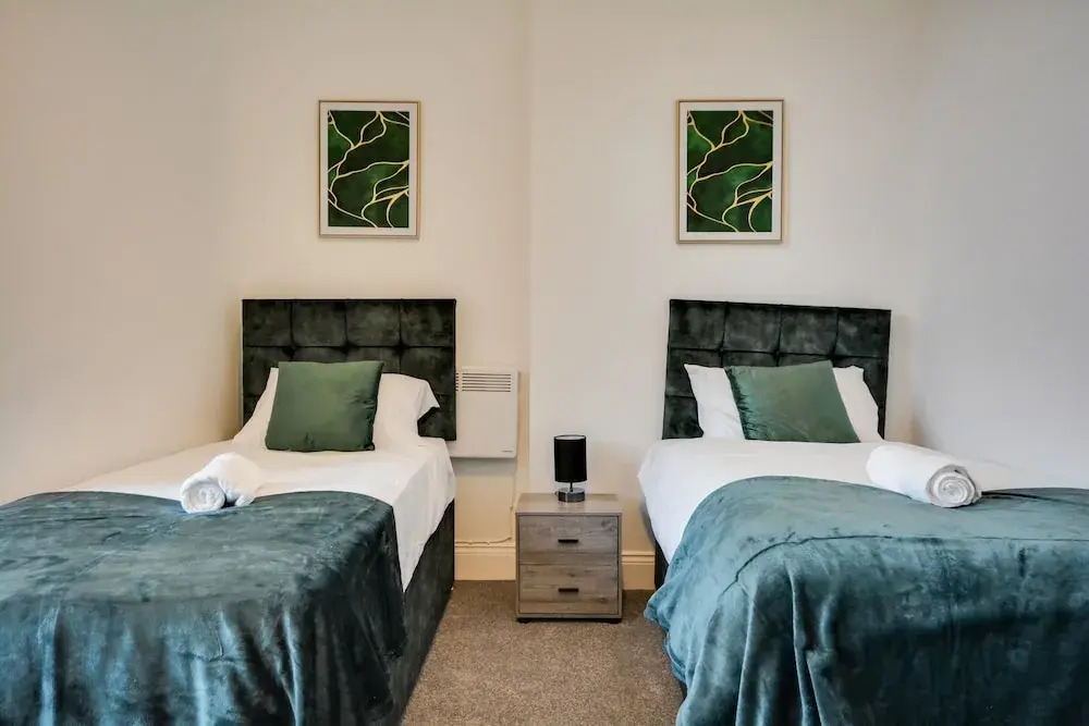 Cosy Wigan Apartment With Sunny Views