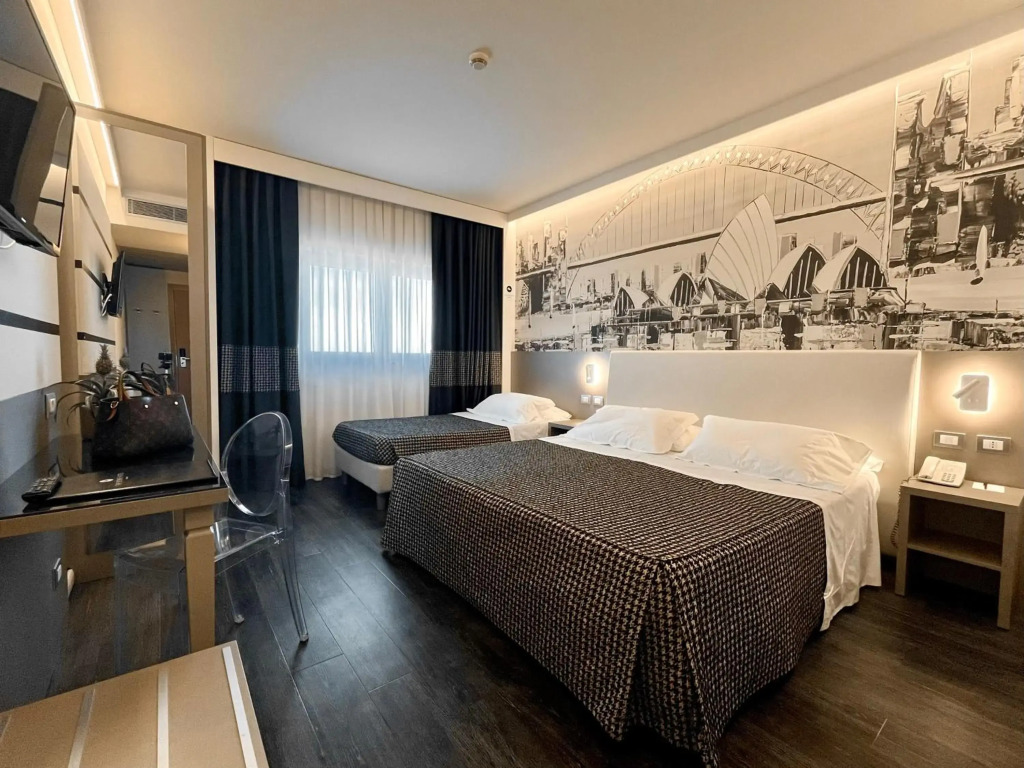 The Sydney Hotel