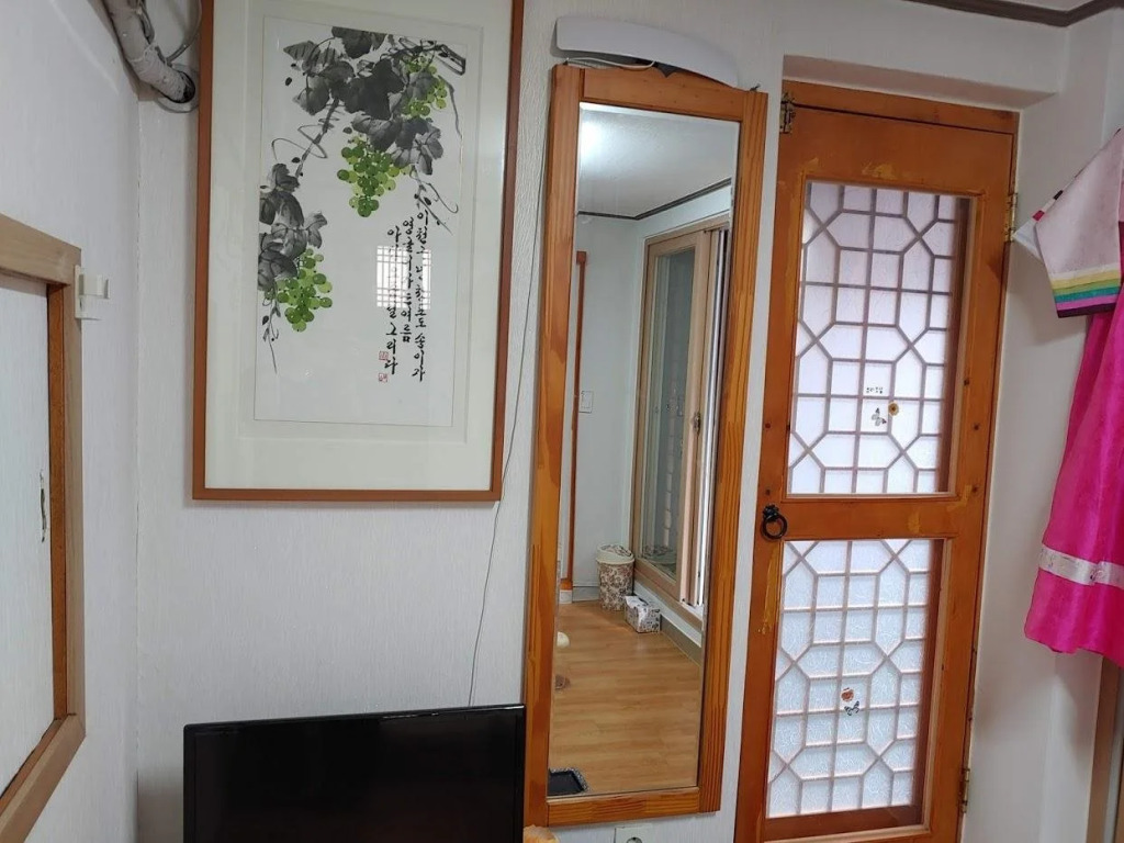 Yeonwoo Guesthouse