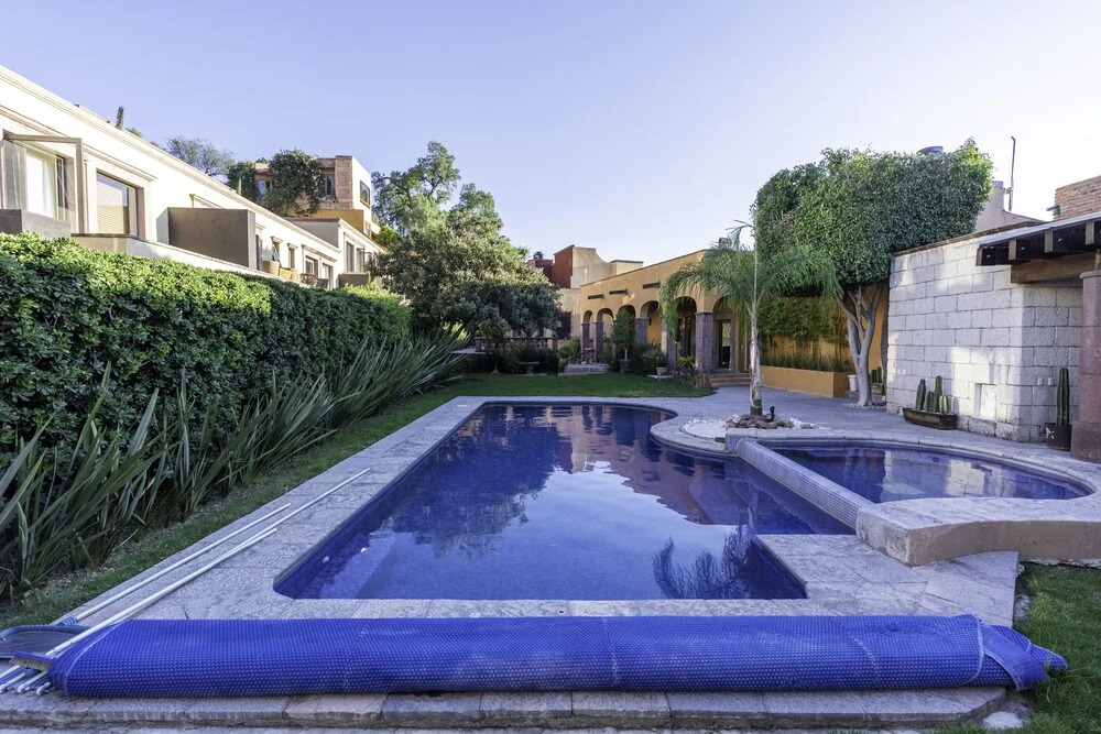 Angelic Centro 2BR with Pool