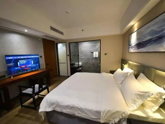 P·City Commercial Hotel