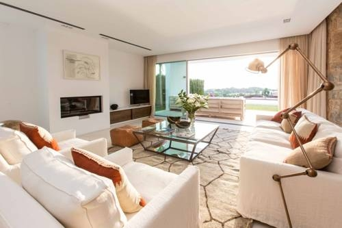 Luxury Villa With Sunset Views