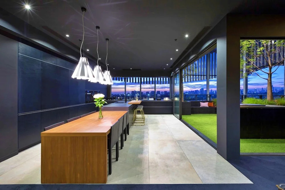 The Birdcage Luxury 4BDR Penthouse
