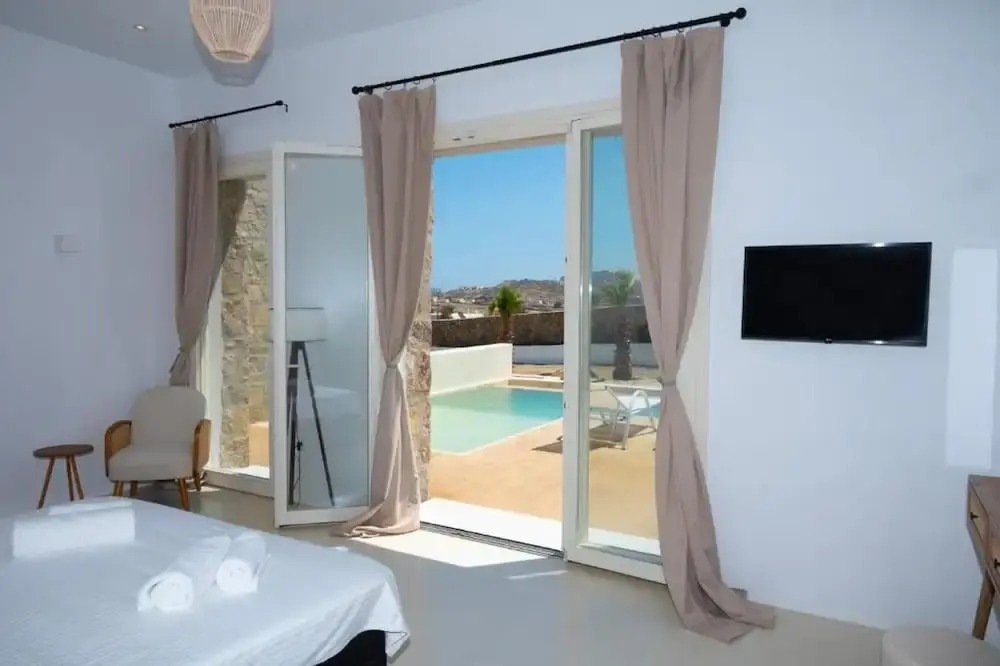 Adyton Lux Suite Mykonos Private Pool Experience