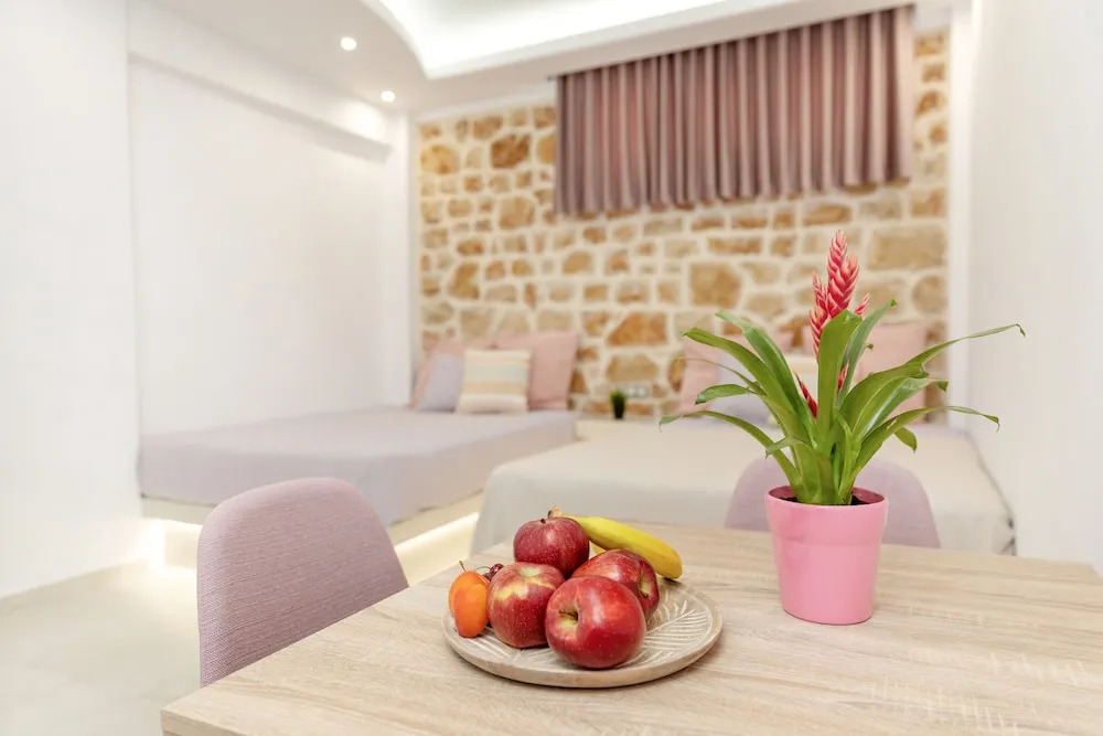 Katerina Roza Studios - Heartfelt Hospitality in the City