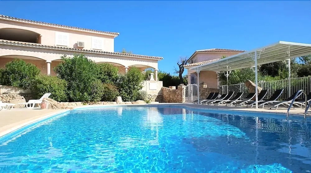 Mini villa