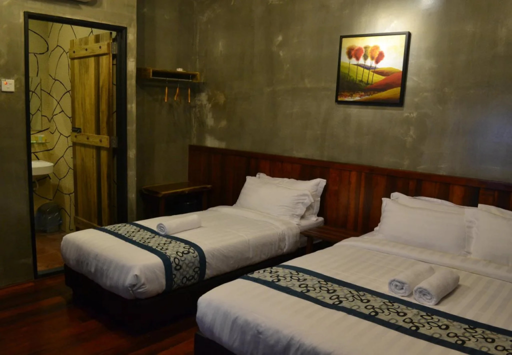 Anggun Hotel